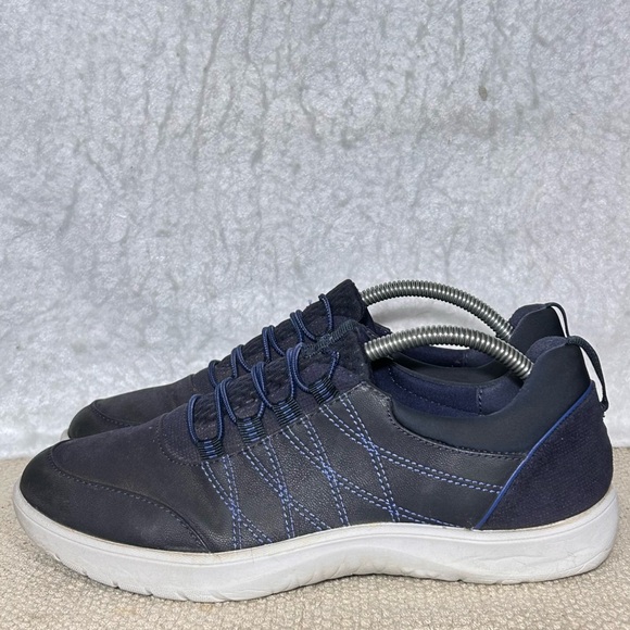 Clarks Womens Navy Blue Adella Holly Cushion Insole SlipOn Casual Shoes SZ 7.5M - Picture 2 of 11